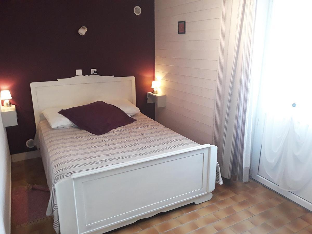 Un Petit Coin De Campagne Dans Le Pays De Saint-Gilles Villa Bagian luar foto