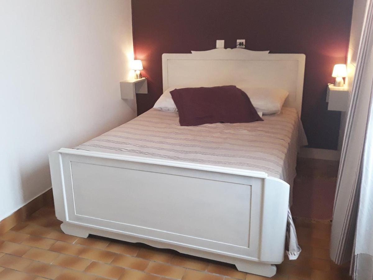 Un Petit Coin De Campagne Dans Le Pays De Saint-Gilles Villa Bagian luar foto